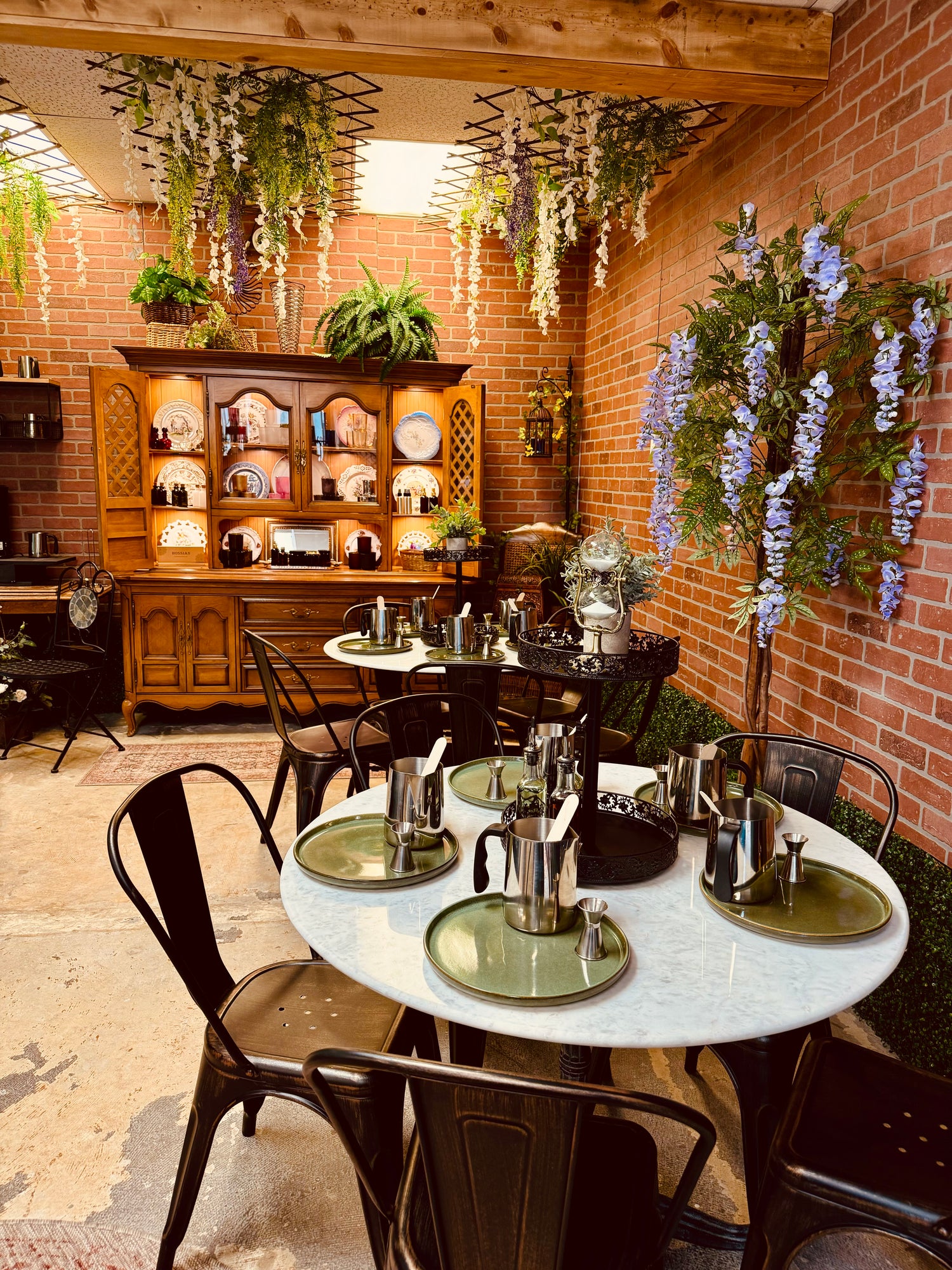 Candle Courtyard DIY & Workshops