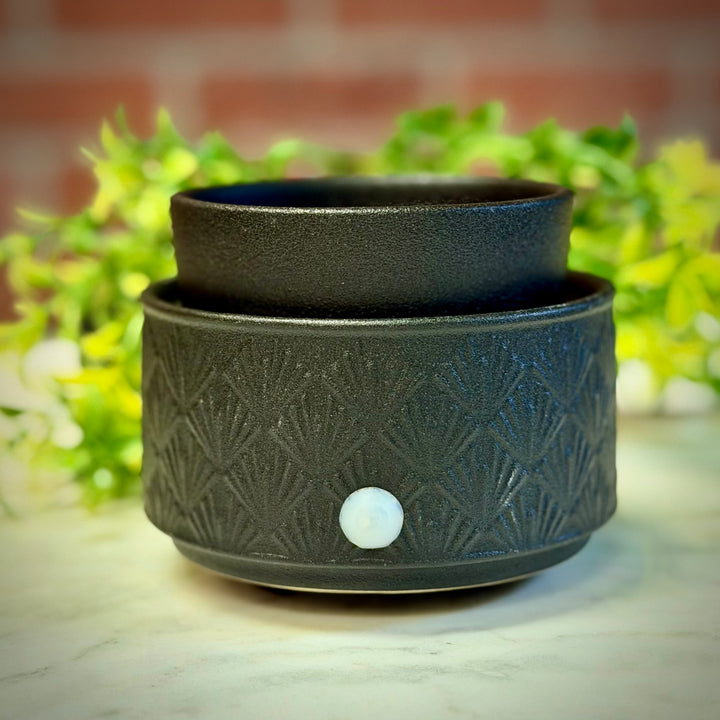 3-in-1 Electric Wax Melter, Candle Warmer, & Essential Oil Diffuser (5 Styles)